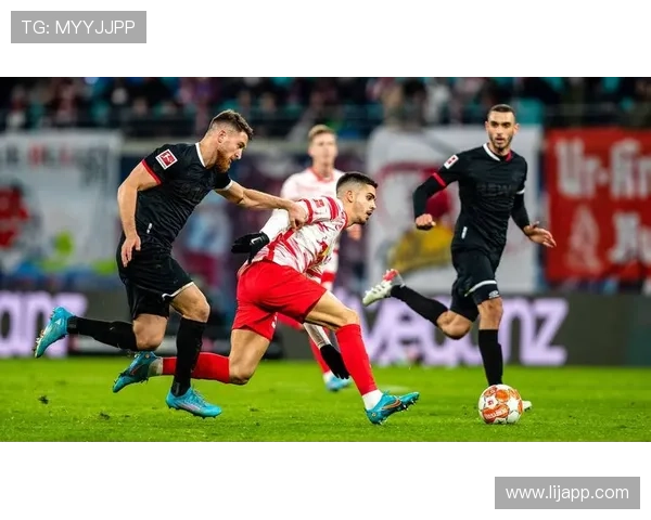 德甲红牛球队外套:红牛系俱乐部的品牌形象与周边产品 德甲红牛球队外套:红牛系俱乐部的品牌形象与周边产品